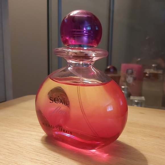 SEXUAL FLEUR BY MICHEL GERMAIN Paris - Picture 3 of 5